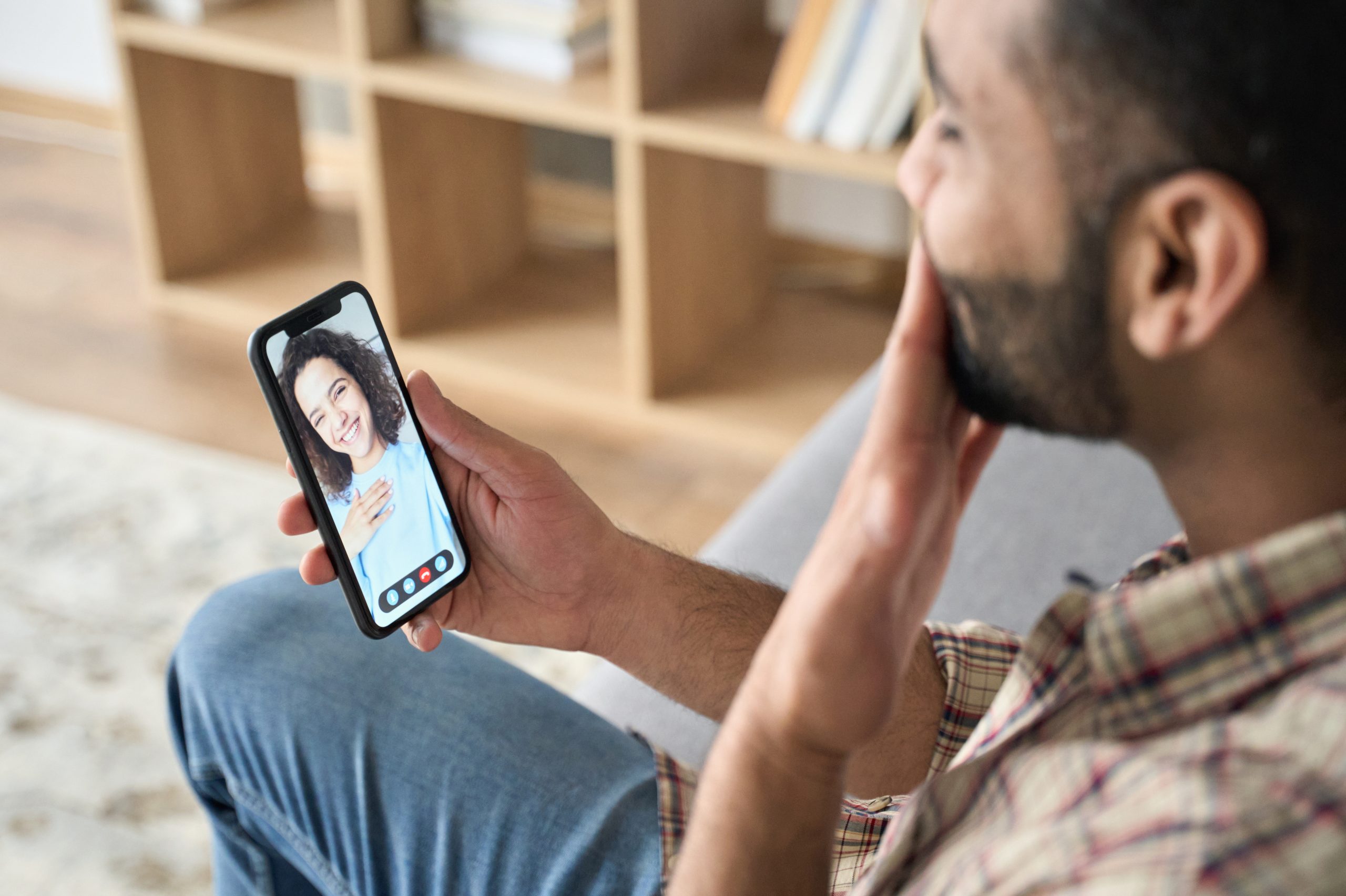 How to Find a Perfect Match in Online Dating App